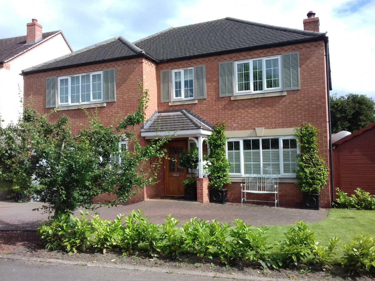 Harlequin B&B Ledbury Dış mekan fotoğraf